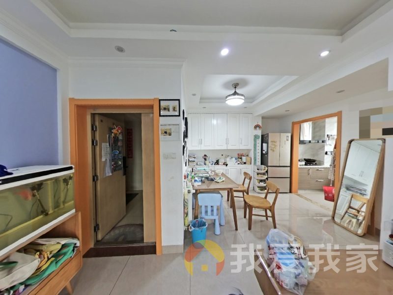 南昌我爱我家公园壹号（君苑豪庭）精装修3房出售，交通方便，生活便利