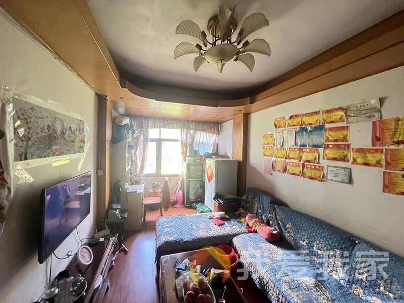 叠山路 南北通透，采光好 近地铁 视野好，诚心出售