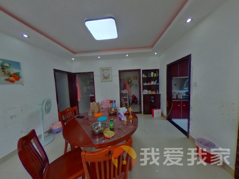 南昌我爱我家金沙逸都 南北通透，采光好 装修好，环镜优美 中间楼层