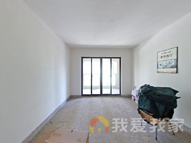 南昌我爱我家伟象佰业城（锦尚都会） 南北通透，采光好 周边匹套完善，，出行方便