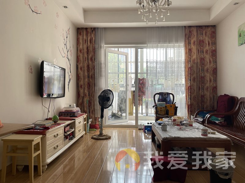 高新大道满庭春 南北通透，采光好 装修好，环镜优美 周边匹套完善，，出行方便