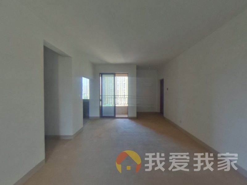南昌我爱我家绿地国际博览城二期博伟 南北通透，采光好 近地铁 周边匹套完善，，出行方便