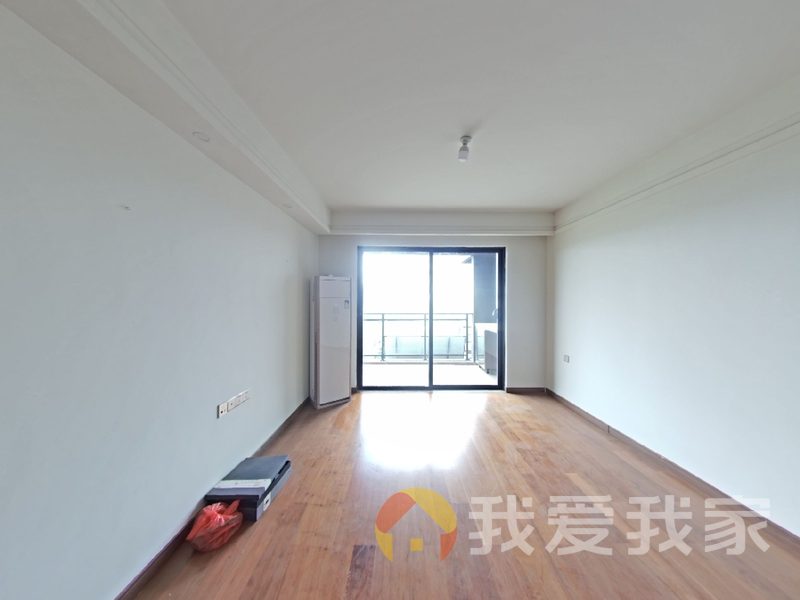 保利洪都里（洪源泰府） 南北通透，采光好 装修好，环镜优美 中间楼层