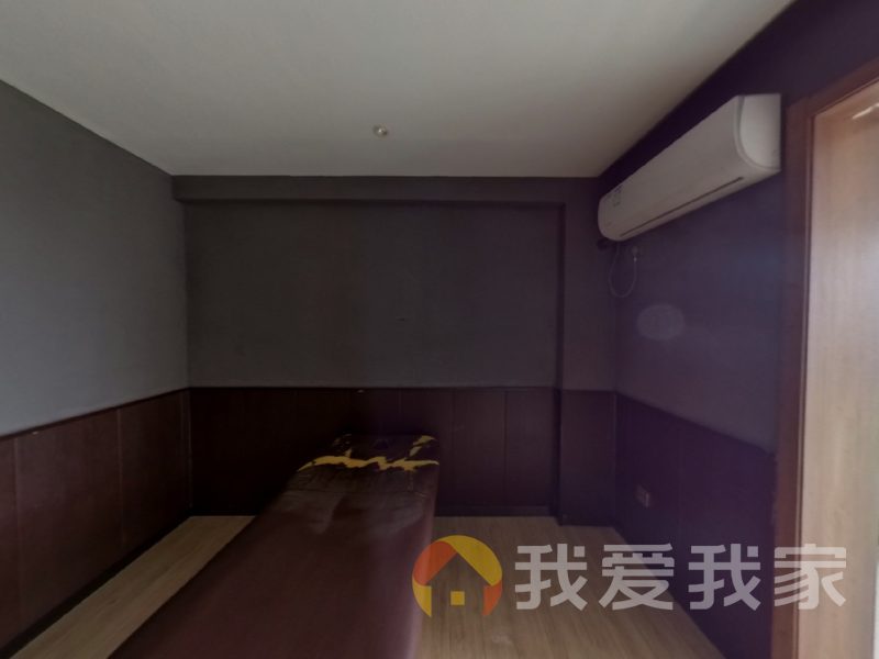 南昌我爱我家锦海东方银座 南北通透，采光好 装修好，环镜优美 近地铁 视野好，诚心出售