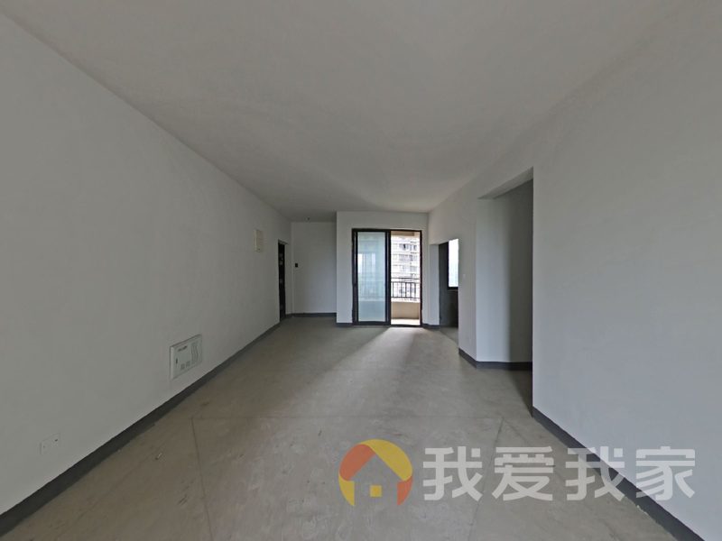 南昌我爱我家绿地国际博览城二期博君 南北通透，采光好 近地铁 视野好，诚心出售