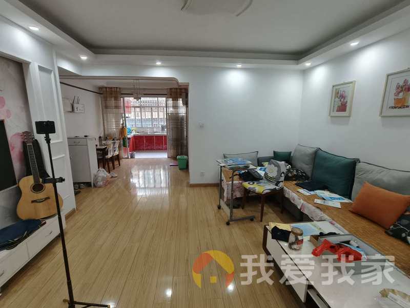 南昌我爱我家东湖小学二十八中双书包房八一公园旁中山路地铁