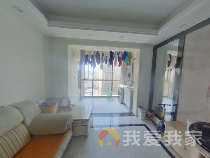 凯旋公馆（广和苑） 南北通透，采光好 装修好，环镜优美 中间楼层