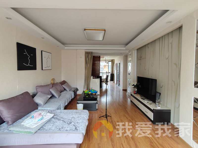 保集半岛二期御河湾 南北通透，采光好 装修好，环镜优美 视野好，诚心出售