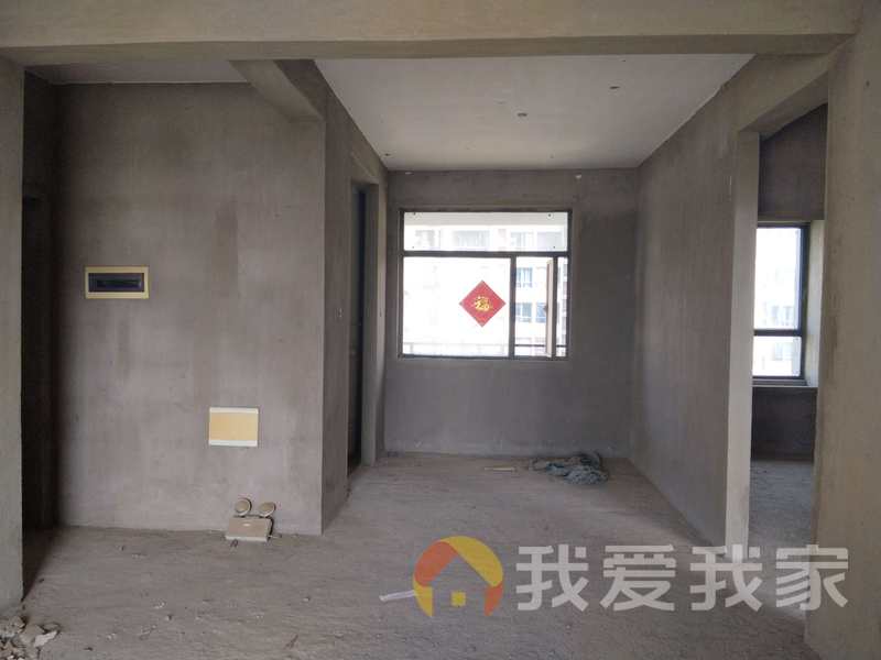 幸福时光五期 南北通透，采光好 视野好，诚心出售