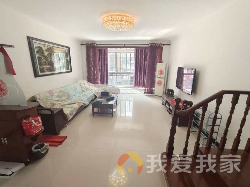 澄湖左岸 南北通透，采光好 装修好，环镜优美 中间楼层