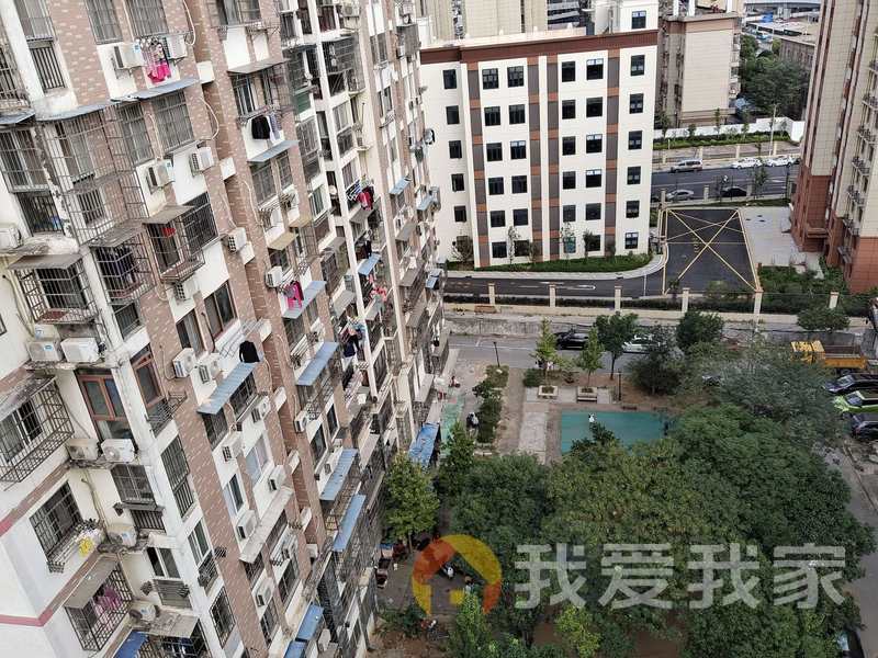 南昌我爱我家彭子江花园 南北通透，采光好 装修好，环镜优美 视野好，诚心出售