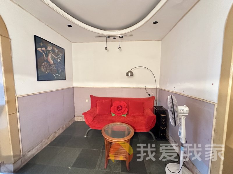 叠山路 南北通透，采光好 近地铁 视野好，诚心出售