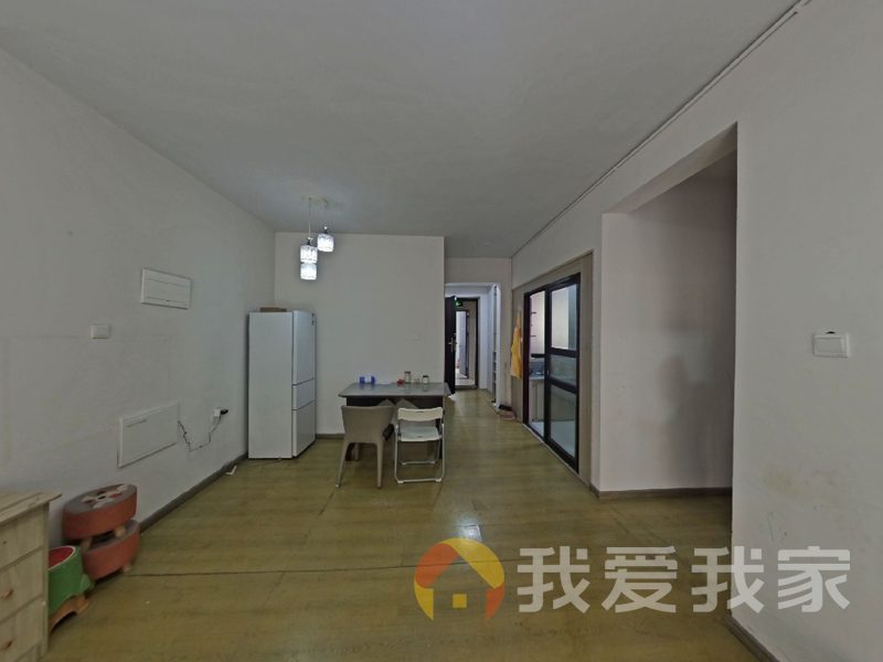 南昌我爱我家力高澜湖御景 南北通透，采光好 装修好，环镜优美 周边匹套完善，，出行方便