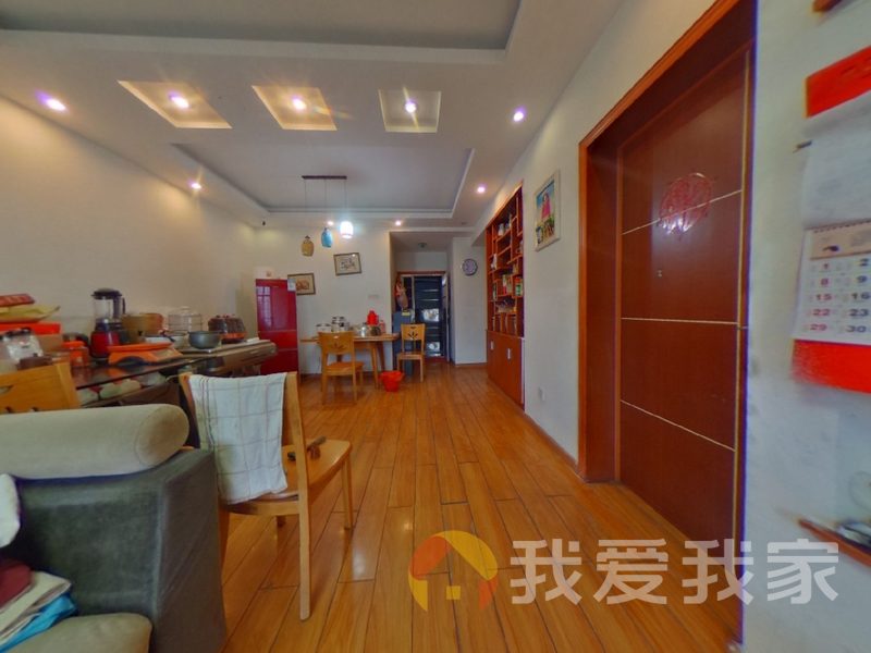 南昌我爱我家中大紫都二期 南北通透，采光好 装修好，环镜优美 近地铁 中间楼层