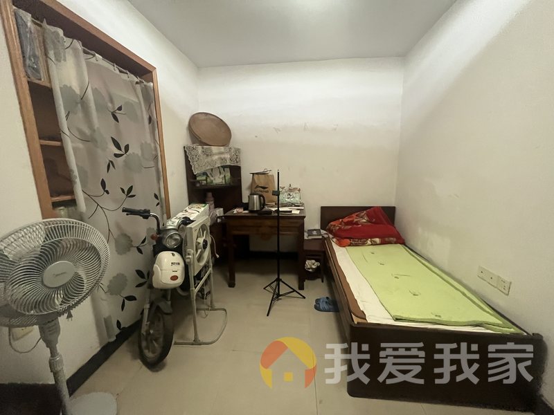 大士院南区（四区） 南北通透，采光好 装修好，环镜优美 中间楼层