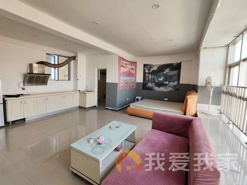 南昌我爱我家抚生路388号国金滨江 南北通透，采光好 装修好，环镜优美 视野好，诚心出售