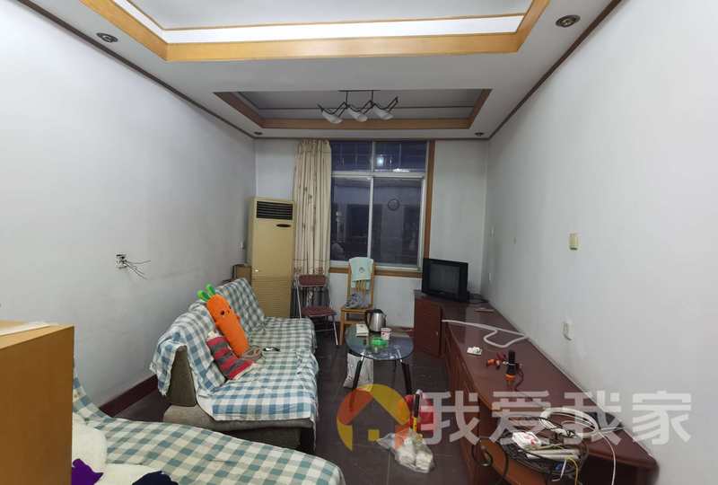 江大南路纺织局宿舍 南北通透，采光好 装修好，环镜优美 近地铁 视野好，诚心出售
