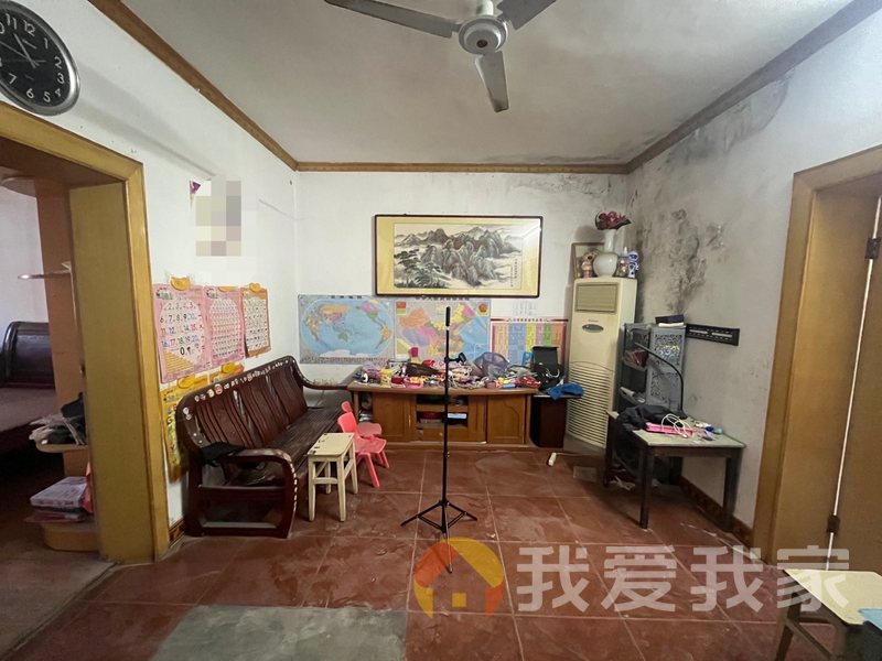 南昌我爱我家江船住宅区 南北通透，采光好 视野好，诚心出售