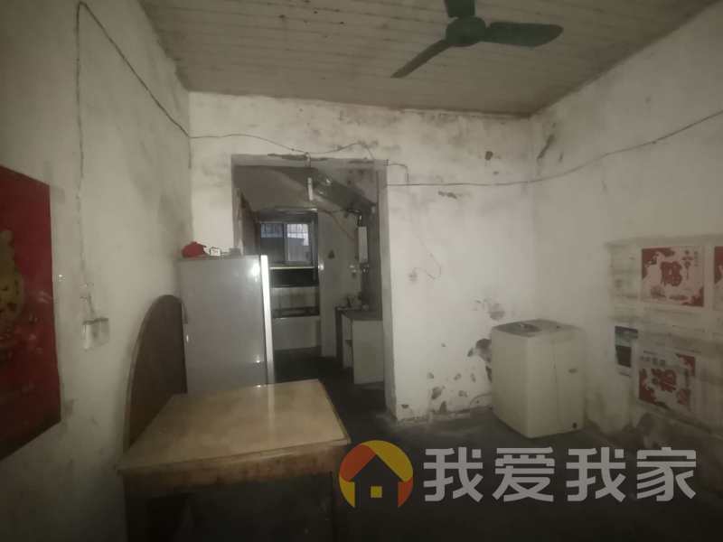 南昌我爱我家洪都大院九区 南北通透，采光好 近地铁 视野好，诚心出售