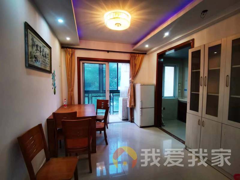 南昌我爱我家水岸菁华 南北通透，采光好 装修好，环镜优美 近地铁 周边匹套完善，，出行方便