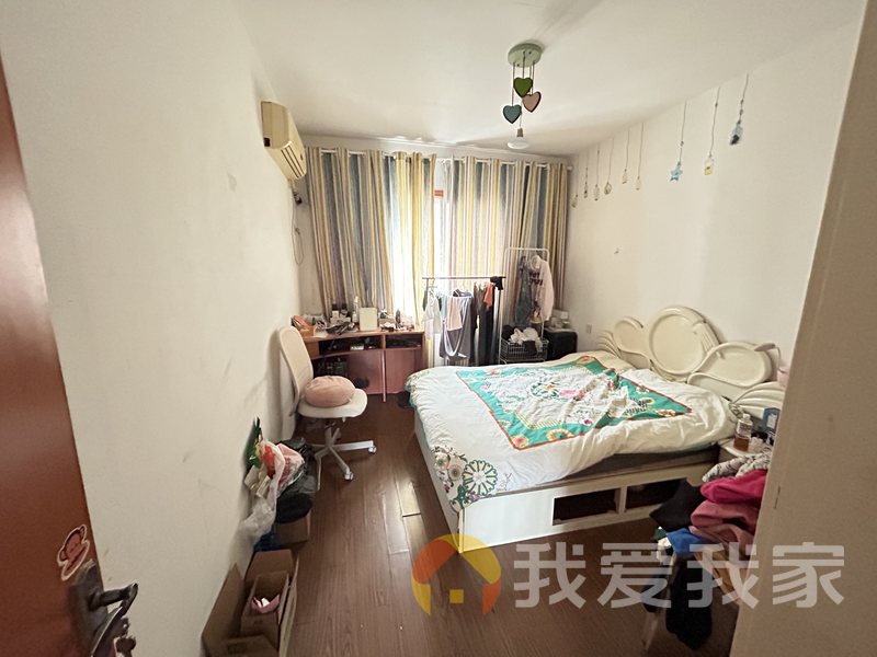 南昌我爱我家丁公路南柴宿舍 南北通透，采光好 装修好，环镜优美 近地铁 视野好，诚心出售