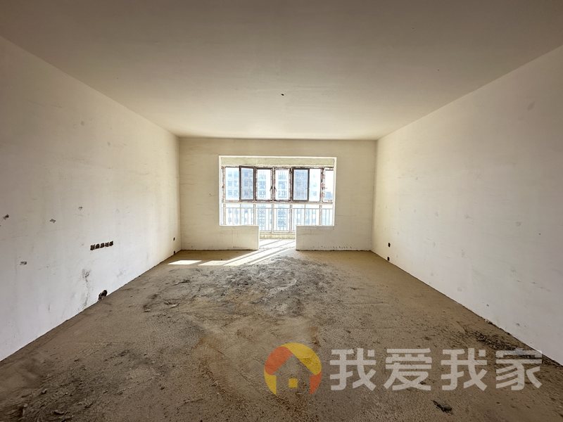 锦苑阳光（江西警察学院） 南北通透，采光好 视野好，诚心出售
