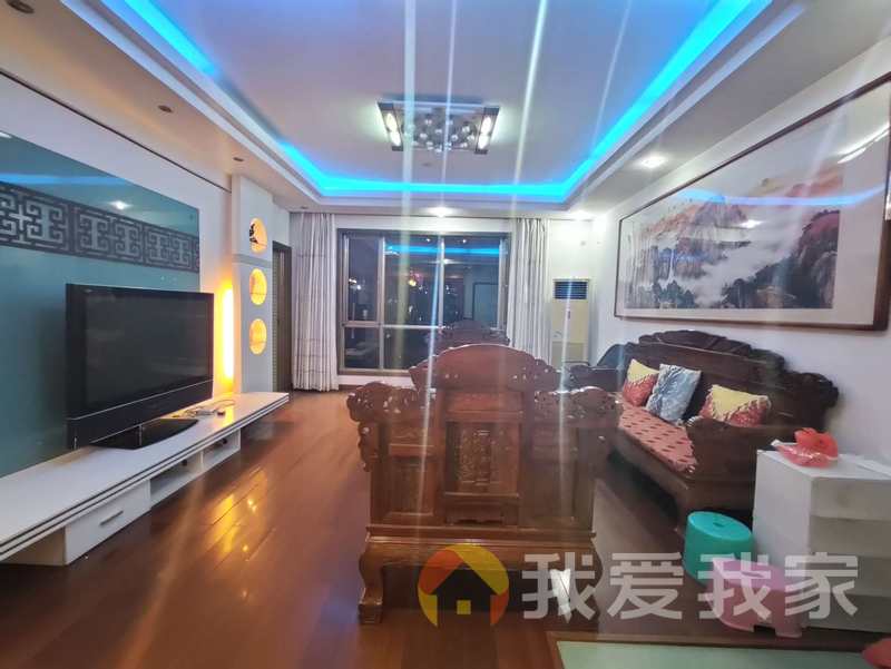 南昌我爱我家万达星城颐园北区 南北通透，采光好 装修好，环镜优美 近地铁 中间楼层