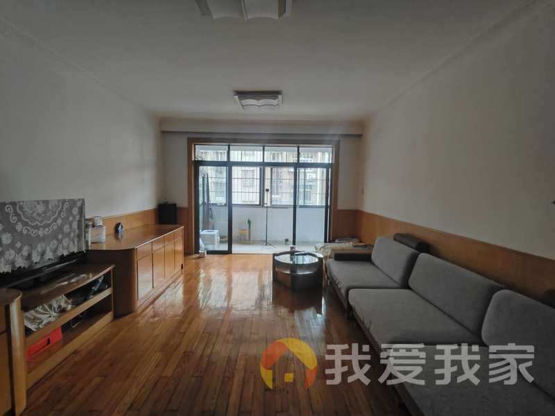 南昌我爱我家站南街 南北通透，采光好 近地铁 中间楼层