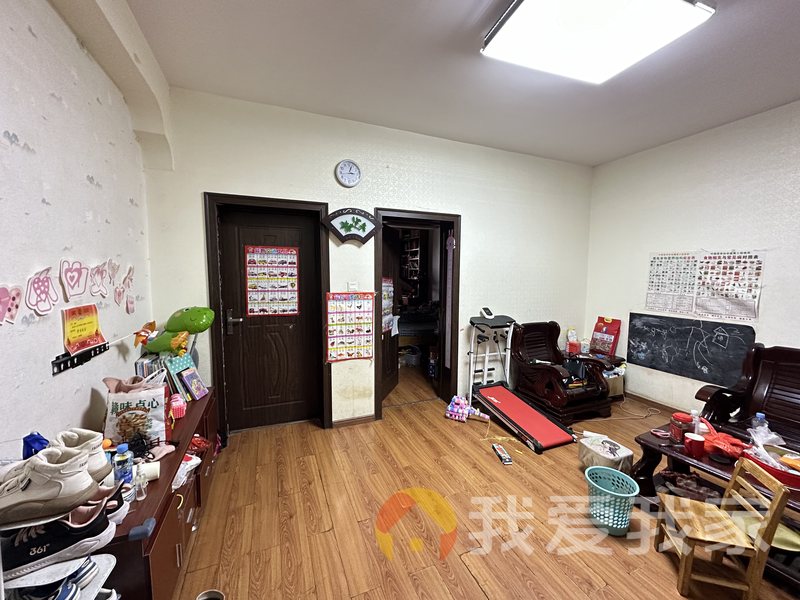 中山村 南北通透，采光好 装修好，环镜优美 视野好，诚心出售