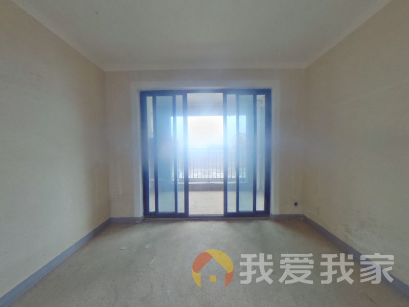 南昌我爱我家正荣华润玲珑府 南北通透，采光好 视野好，诚心出售