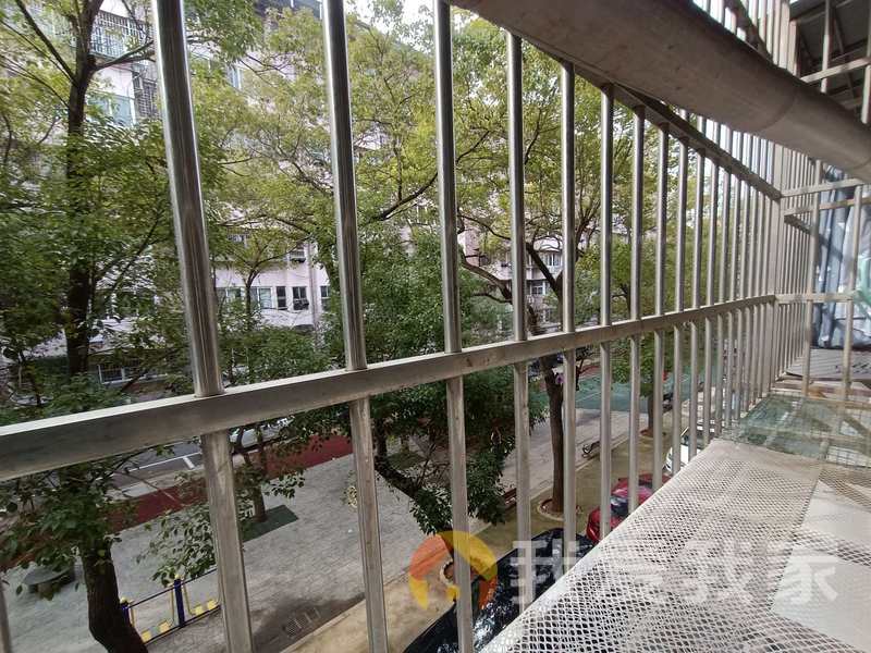 南昌我爱我家丁公路南柴宿舍 南北通透，采光好 装修好，环镜优美 近地铁 视野好，诚心出售