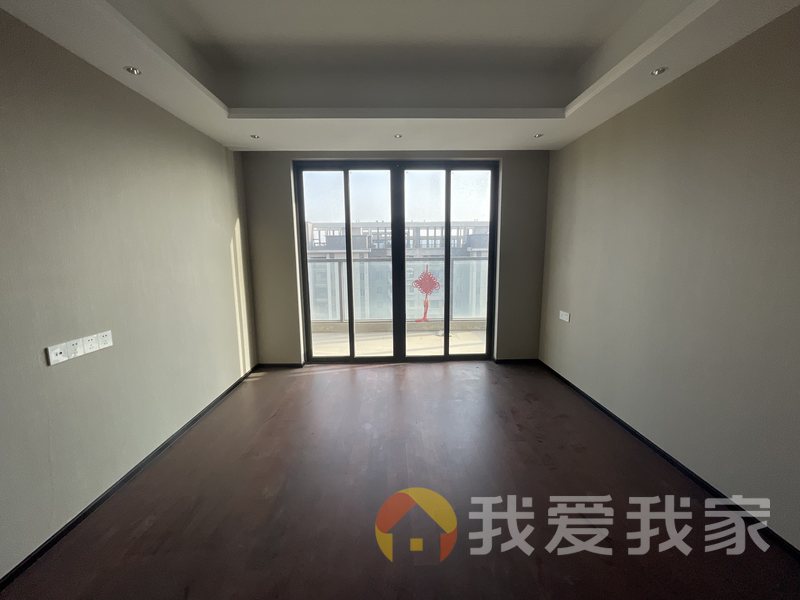 南昌我爱我家精装修，拎包入住，价格可谈，全天太阳