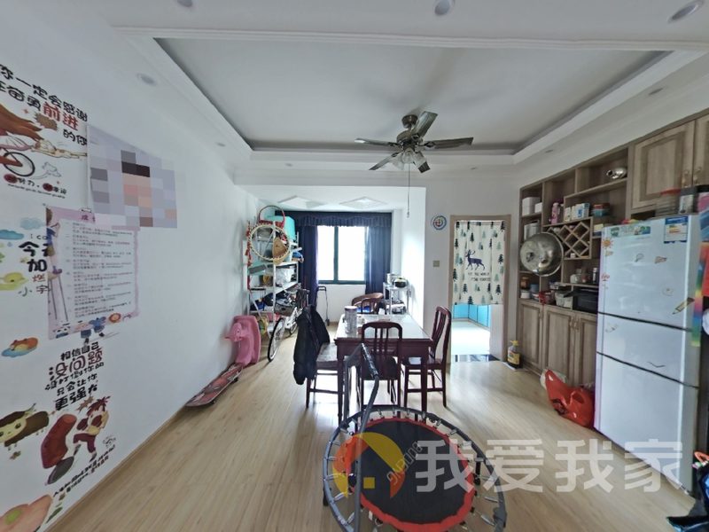 理想家园泉水湾 南北通透，采光好 装修好， 近地铁 视野好，诚心出售