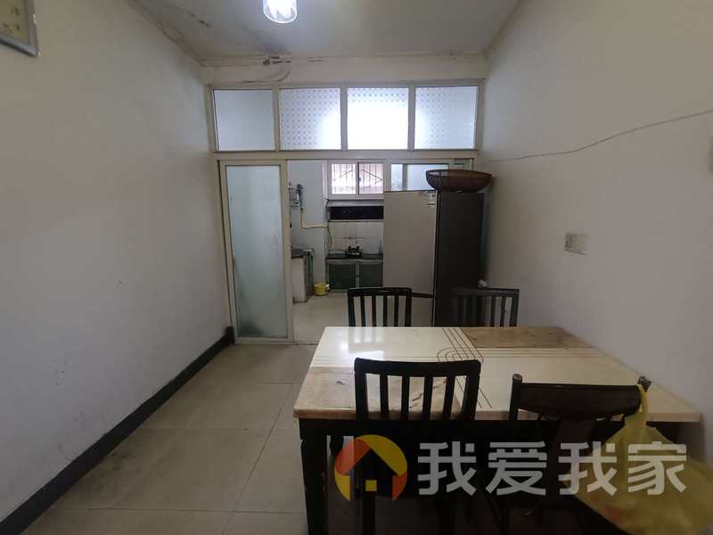 江大南路160号铝制品厂宿舍 南北通透，采光好 近地铁 周边匹套完善，，出行方便