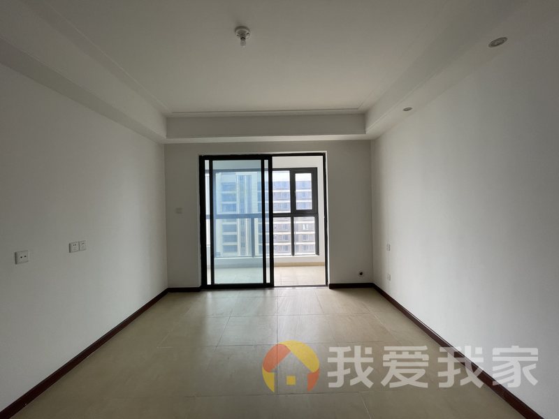 南昌我爱我家融创望江府（万达文化旅游城H区） 南北通透，采光好 装修好，环镜优美 近地铁 视野好，诚心出售