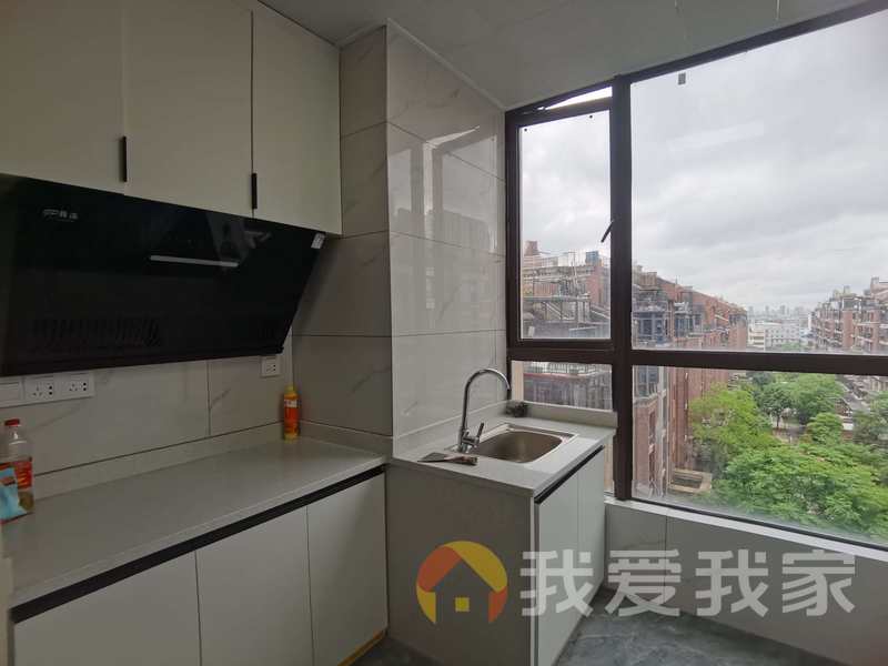 南昌我爱我家煌盛中央公园 南北通透，采光好 装修好，环镜优美 周边匹套完善，，出行方便