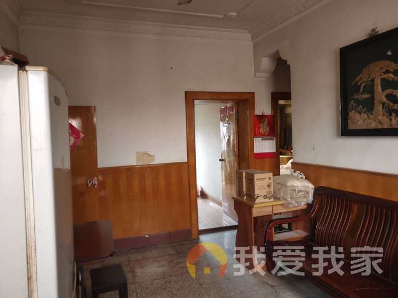 南昌我爱我家丁公路南柴宿舍 南北通透，采光好 近地铁 视野好，诚心出售