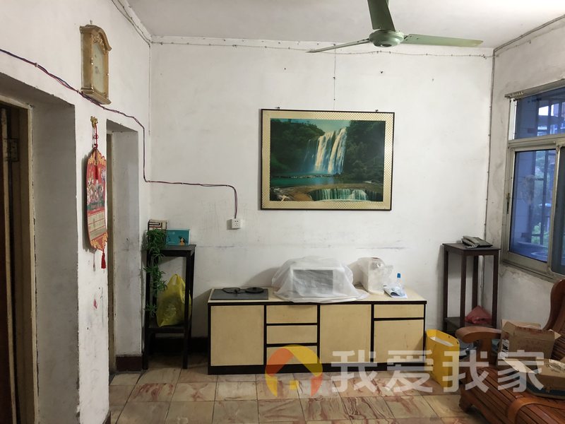 南昌我爱我家江纺住宅七区 南北通透，采光好 视野好，诚心出售