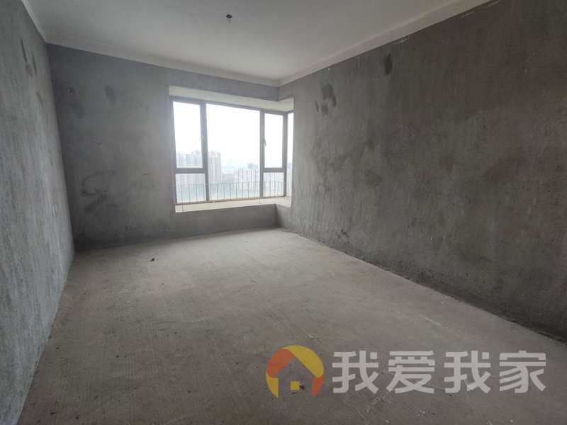 南昌我爱我家联发君领朝阳 南北通透，采光好 视野好，诚心出售