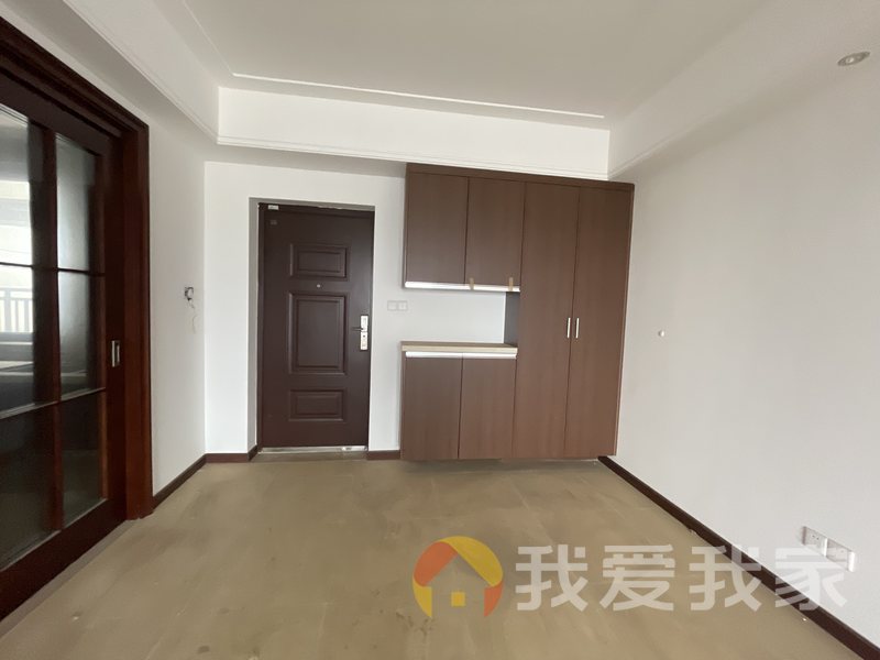 南昌我爱我家融创望江府（万达文化旅游城H区） 南北通透，采光好 装修好，环镜优美 近地铁 视野好，诚心出售