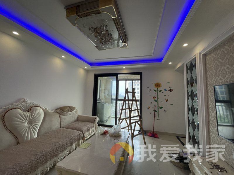 南昌我爱我家银亿上尚城二期 南北通透，采光好 装修好，环镜优美 中间楼层