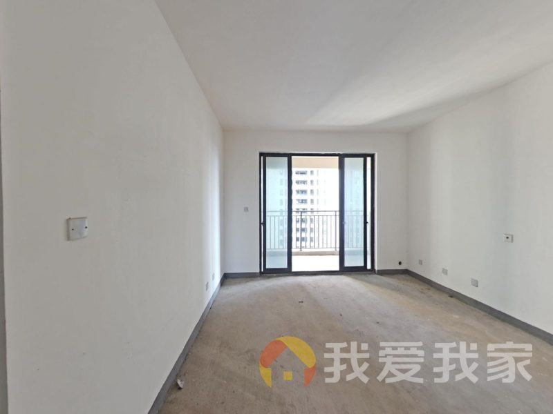 南昌我爱我家绿地国际博览城一期御珑 南北通透，采光好 近地铁 中间楼层