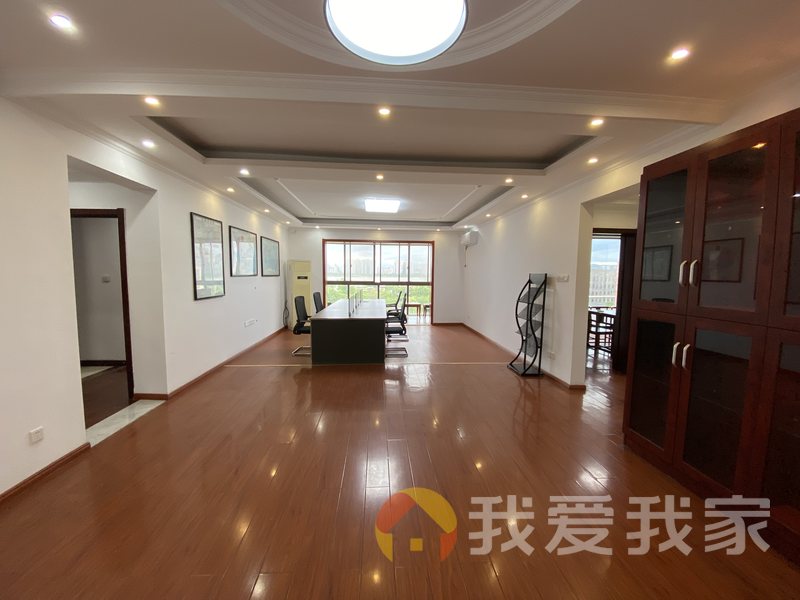 南昌我爱我家整租·洪城路·皇冠国际·5室