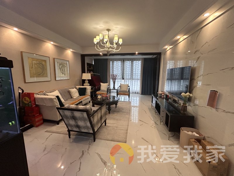 南昌我爱我家联泰天悦 南北通透，采光好 装修好，环镜优美 视野好，诚心出售