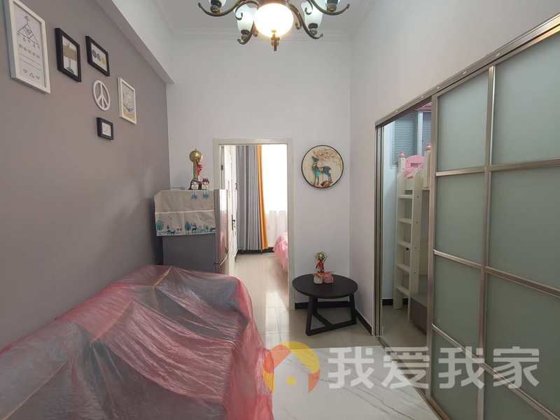 南昌我爱我家中产国际 南北通透，采光好 装修好，环镜优美 中间楼层