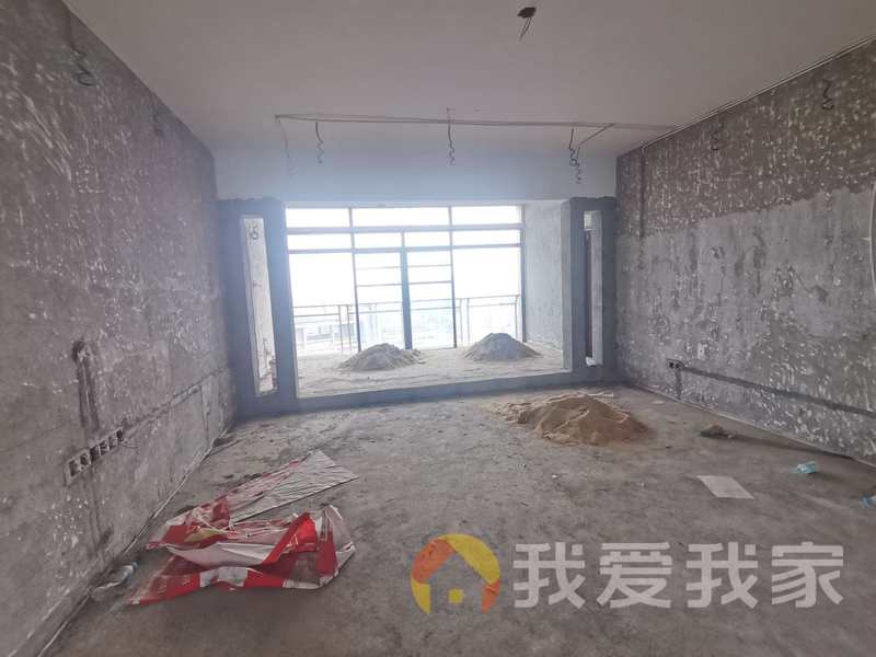 房东诚心出售，品质楼盘，楼层好，看中价格有谈