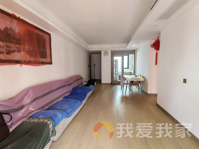 南昌我爱我家华侨城万科三期云境 南北通透，采光好 装修好，环镜优美 中间楼层