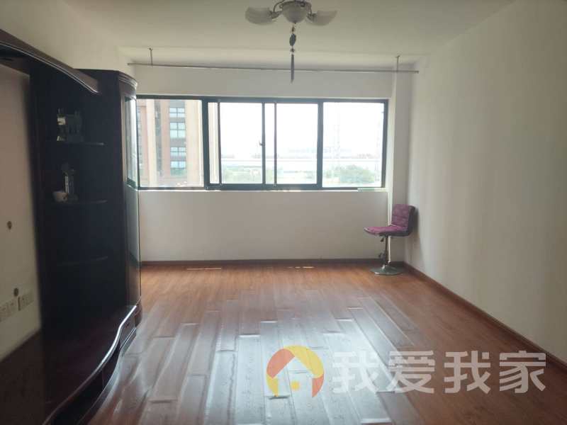 南昌我爱我家龙江花园 南北通透，采光好 装修好，环镜优美 周边匹套完善，，出行方便