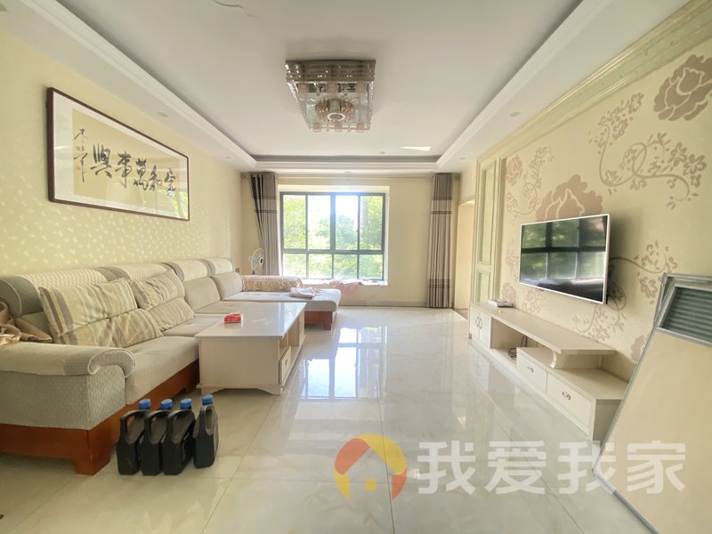 正荣大湖之都西水滨鹭岛 南北通透，采光好 装修好，环镜优美 中间楼层
