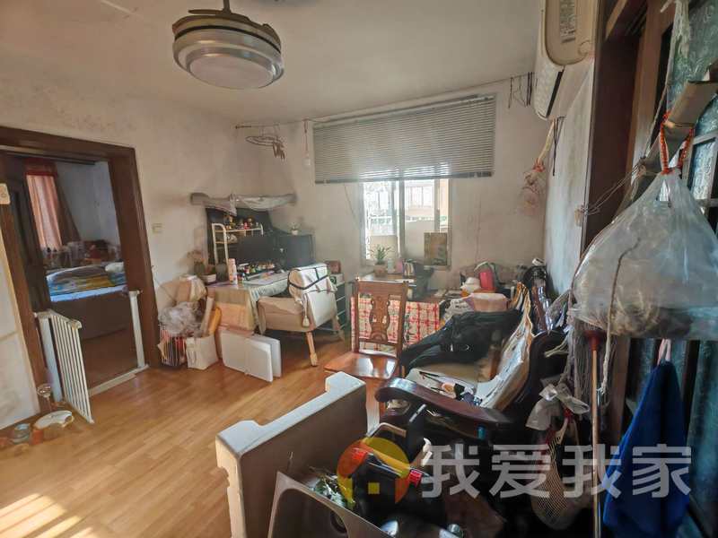 车辆厂宿舍 南北通透，采光好 视野好，诚心出售